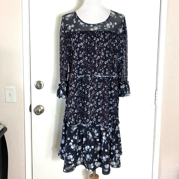 Suzanne Betro Dresses & Skirts - Black Floral Suzanne Betro Print Tier Dress